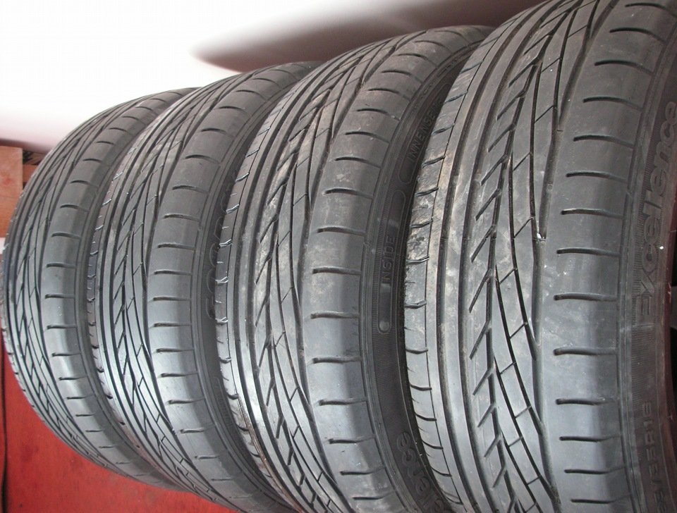 215 60 17 летние шины купить. Goodyear Excellence 235/65 17. Goodyear Excellence 225/45 r17 91w. Goodyear 225/55 r17. Шины 215 55 17 Goodyear Excellence.