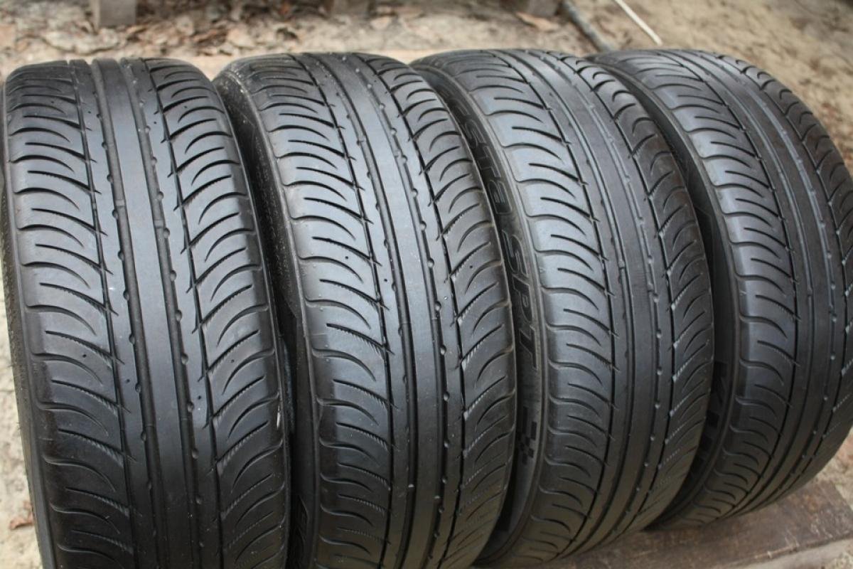 235 65 17 бу лето. Kumho Ecsta SPT 235/45 r17. Кумхо 215/60/16 лето. Резина Кумхо летняя на 16. Kumho Ecsta SPT ku31 205/50 r16.