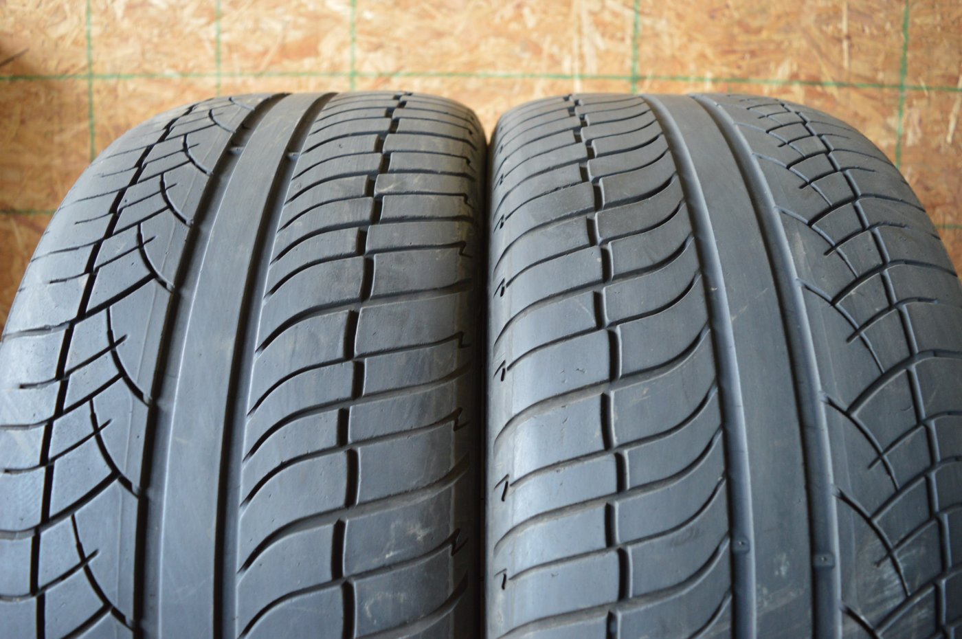 Летние шины michelin latitude. Michelin 275/40/20 Latitude Diamaris. Michelin Latitude Diamaris r20. Резина Michelin 275 40 20. 275/55 R20 лето Мишлен.